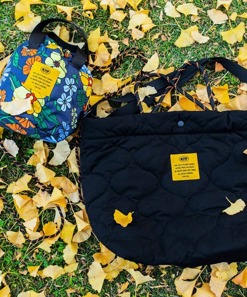 KiU（キウ）の「キルティングパデッドトートバッグ（トートバッグ・レディース・ブラック/グレイッシュベージュ/ベージュ/カーキ/アイボリー・FREE）」の17枚目の写真