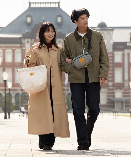 KiU（キウ）の「キルティングパデッドトートバッグ（トートバッグ・レディース・ブラック/グレイッシュベージュ/ベージュ/カーキ/アイボリー・FREE）」の10枚目の写真