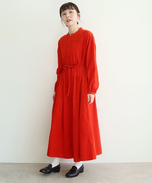 l'atelier du savon（アトリエドサボン）の「シャツコール　タックワンピース（ワンピース・レディース・レッド/サックスブルー/ブラック/キナリ・FREE）」の20枚目の写真