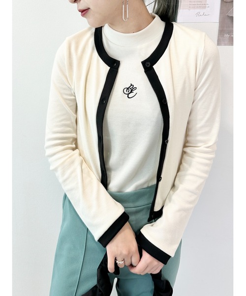 CECIL McBEE（セシルマクビー）の「リブカーデｘプチハイネックタンクＳＥＴ（アンサンブル・レディース・ブラック/サックスブルー/アイボリー・FREE）」の2枚目の写真