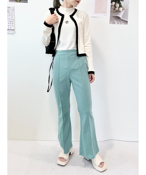 CECIL McBEE（セシルマクビー）の「リブカーデｘプチハイネックタンクＳＥＴ（アンサンブル・レディース・ブラック/サックスブルー/アイボリー・FREE）」の12枚目の写真