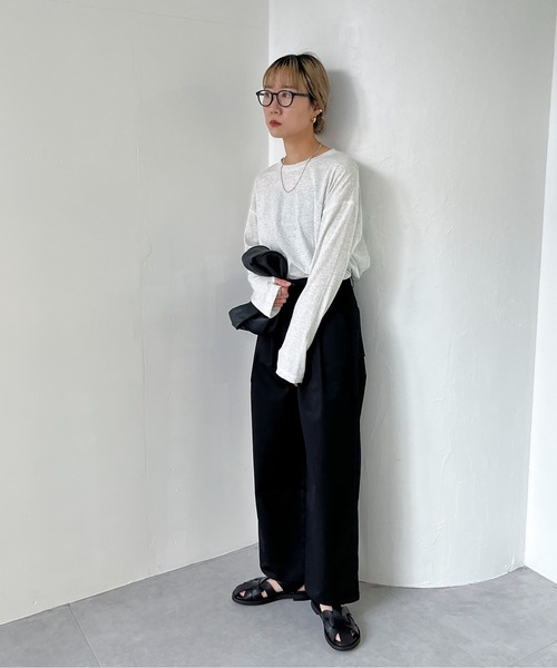 feepur(フェピュール)の「ツータックペインターパンツ(その他パンツ・レディース・ベージュ/ブラック・MEDIUM/SMALL)」の3枚目の写真