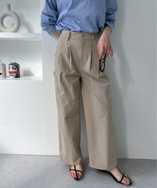 feepur(フェピュール)の「ツータックペインターパンツ(その他パンツ・レディース・ベージュ/ブラック・MEDIUM/SMALL)」の15枚目の写真