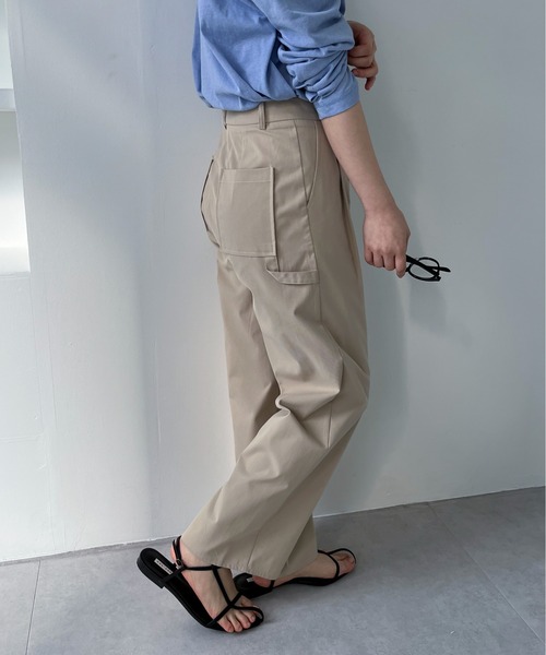 feepur(フェピュール)の「ツータックペインターパンツ(その他パンツ・レディース・ベージュ/ブラック・MEDIUM/SMALL)」の16枚目の写真