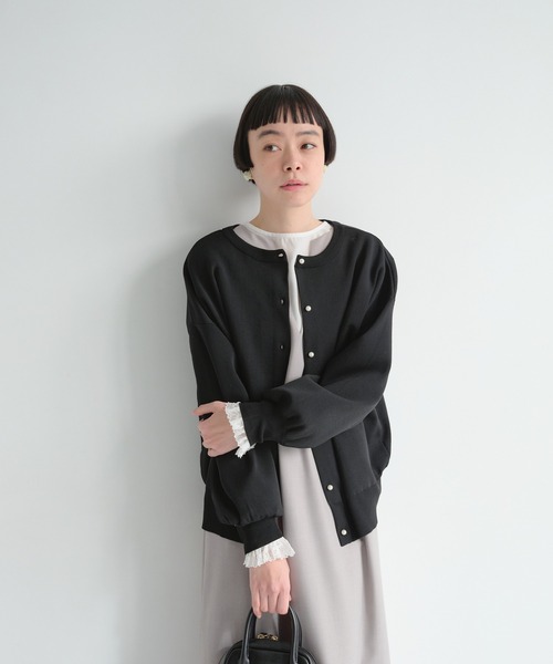 PUAL CE CIN（ピュアルセシン）の「【Du noir】パールボタンカーディガン（カーディガン/ボレロ・レディース・ライトグレー/ブラック・FREE）」の15枚目の写真