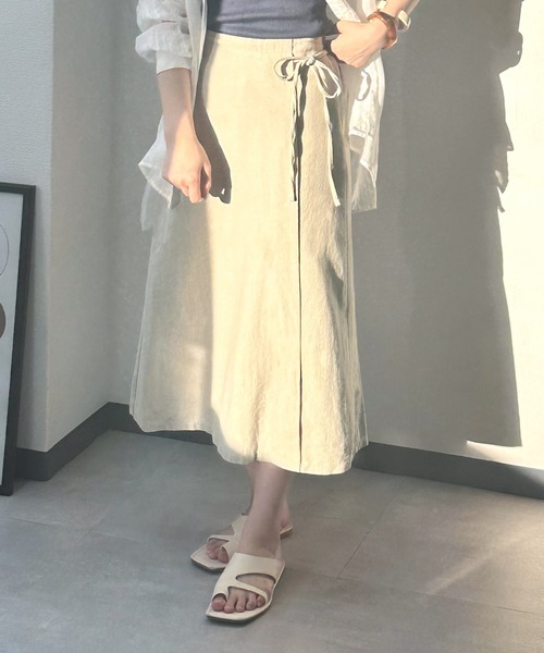 Isn't She?(イズントシー)の「リネンライクサイドリボンスカート(スカート・レディース・カーキ/ベージュ・FREE)」の1枚目の写真