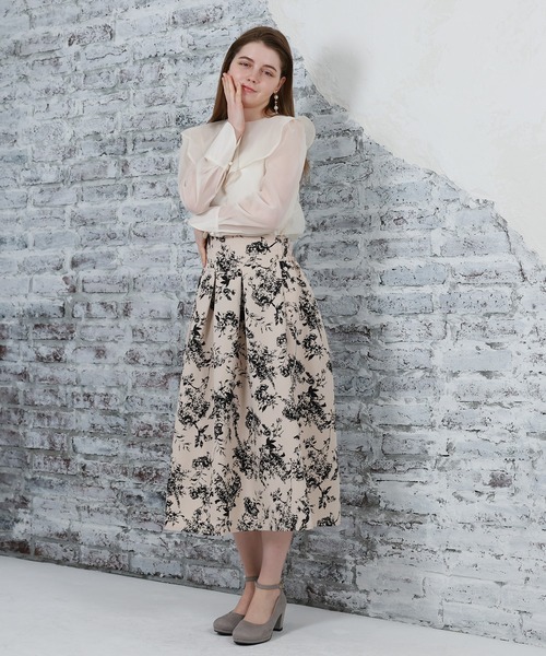 ASTORIA ODIER(アストリアオディール)の「花柄タックフレアスカート(スカート・レディース・ホワイト/ブラック・MEDIUM)」の21枚目の写真