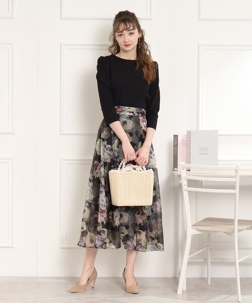 couture brooch(クチュールブローチ)の「◆【前後2WAY/きちんと見え華やかカットソー】フェイクパール付きトップス(Tシャツ/カットソー・レディース・アイボリー/サックスブルー/ブラック・40/38/42/36)」の15枚目の写真