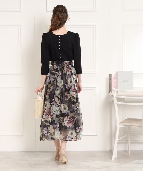 couture brooch(クチュールブローチ)の「◆【前後2WAY/きちんと見え華やかカットソー】フェイクパール付きトップス(Tシャツ/カットソー・レディース・アイボリー/サックスブルー/ブラック・40/38/42/36)」の17枚目の写真