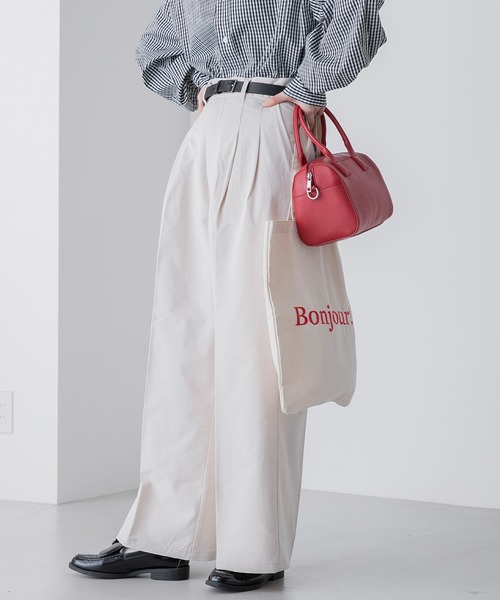 BONLECILL（ボンルシール）の「センタープレス ハイウエスト2タックワイドチノパンツ（チノパンツ・レディース・オフホワイト/ブラック/ベージュ/ライトカーキ・M/S/L）」の6枚目の写真