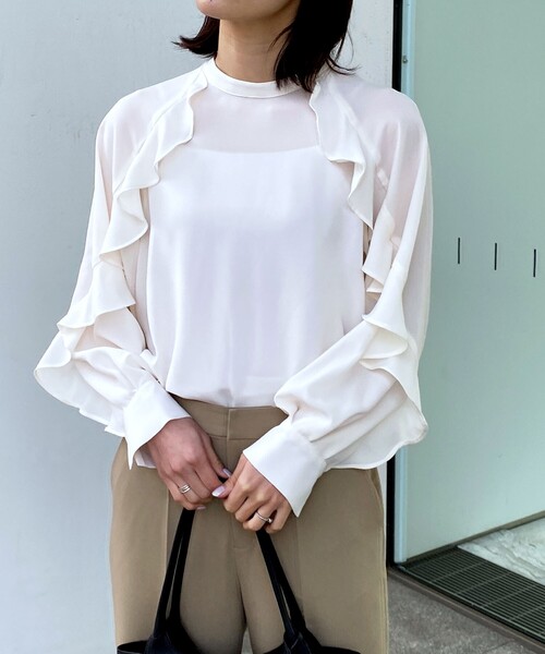 OPAQUE.CLIP（オペークドットクリップ）の「◆フリルスリーブブラウス【イージーケア】（シャツ/ブラウス・レディース・オフホワイト/ブラック/ホワイト系3・36/38/40/42）」の19枚目の写真