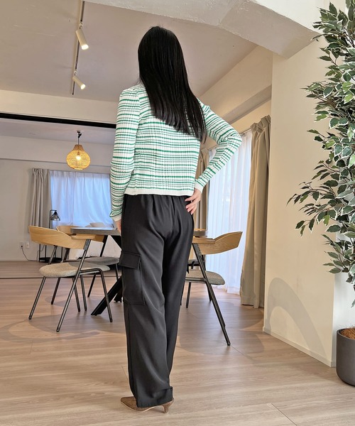 Jewelobe(ジュエローブ)の「衿付きボーダーカーディガン(カーディガン/ボレロ・レディース・アイボリー/ブラック/グリーン・FREE)」の5枚目の写真