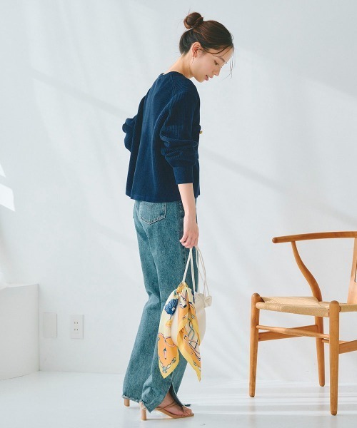 Droite lautreamont（ドロワットロートレアモン）の「裾スリットセミハイウエストデニム《手洗い可能》（デニムパンツ・レディース・ネイビー・S/M）」の4枚目の写真