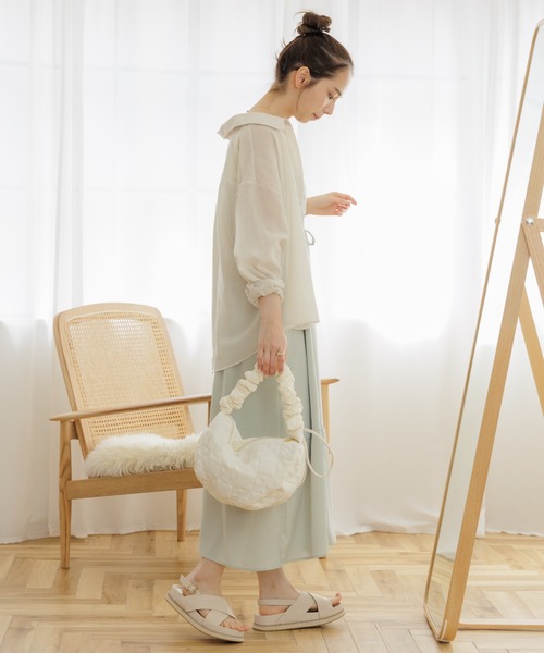 flower（フラワー）の「バルーンシアーシャツ5（シャツ/ブラウス・レディース・カーキ/アイボリー・FREE）」の22枚目の写真