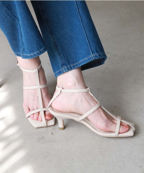 archives(アルシーヴ)の「ヒールラインサンダル(サンダル・レディース・イエロー/ブラック/アイボリー・SMALL/MEDIUM)」の5枚目の写真