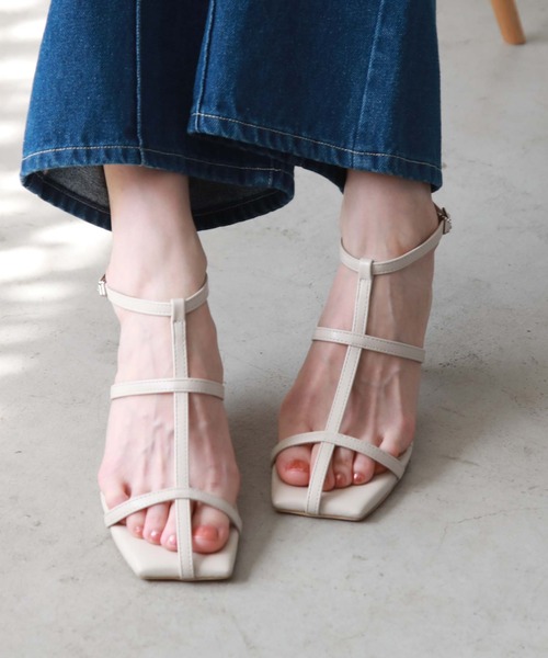 archives(アルシーヴ)の「ヒールラインサンダル(サンダル・レディース・イエロー/ブラック/アイボリー・SMALL/MEDIUM)」の7枚目の写真