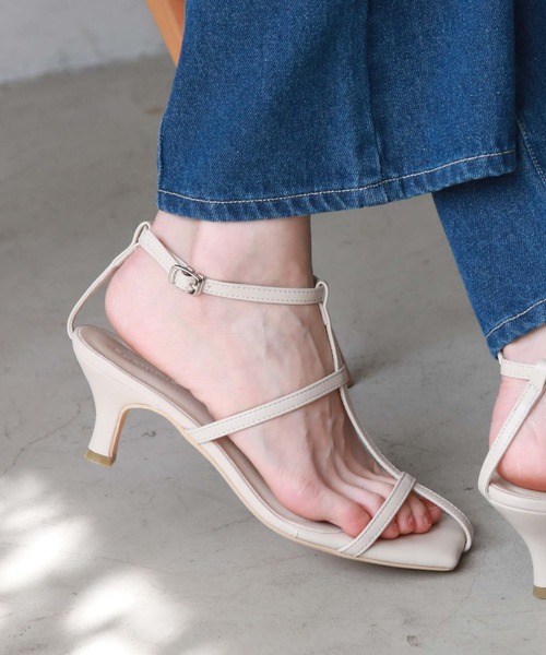 archives(アルシーヴ)の「ヒールラインサンダル(サンダル・レディース・イエロー/ブラック/アイボリー・SMALL/MEDIUM)」の10枚目の写真