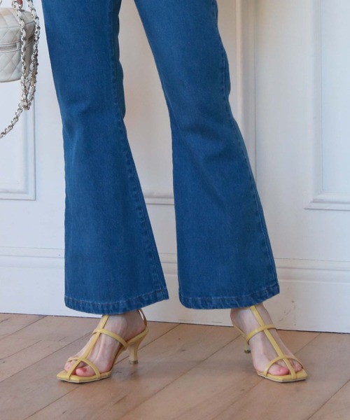 archives(アルシーヴ)の「ヒールラインサンダル(サンダル・レディース・イエロー/ブラック/アイボリー・SMALL/MEDIUM)」の17枚目の写真