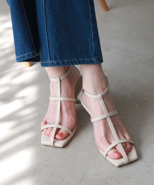 archives(アルシーヴ)の「ヒールラインサンダル(サンダル・レディース・イエロー/ブラック/アイボリー・SMALL/MEDIUM)」の6枚目の写真