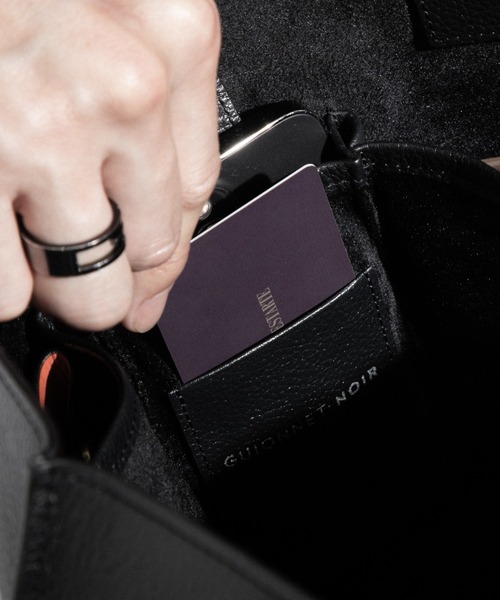 GUIONNET（ギオネ）の「最高級シボ革 エブリデイトート 黒の極致。 職人技 ギオネノワール（トートバッグ・メンズ・ブラック・FREE）」の3枚目の写真