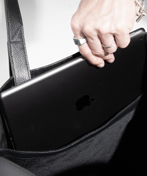 GUIONNET（ギオネ）の「最高級シボ革 エブリデイトート 黒の極致。 職人技 ギオネノワール（トートバッグ・メンズ・ブラック・FREE）」の5枚目の写真