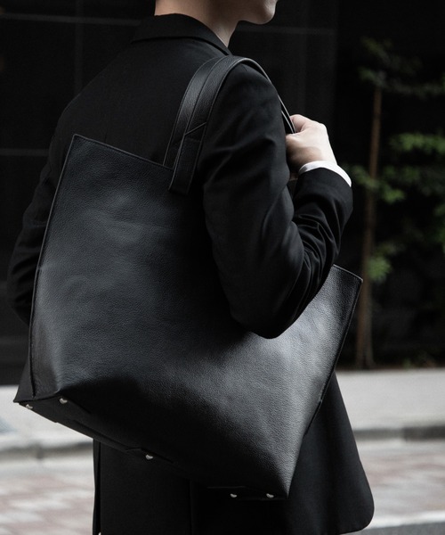 GUIONNET（ギオネ）の「最高級シボ革 エブリデイトート 黒の極致。 職人技 ギオネノワール（トートバッグ・メンズ・ブラック・FREE）」の14枚目の写真