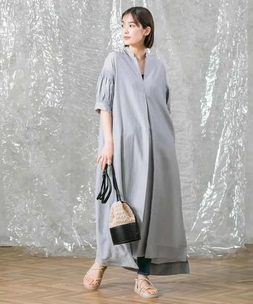 CLOCHE（クロシェ）の「麻混キーネック袖ギャザーワンピース