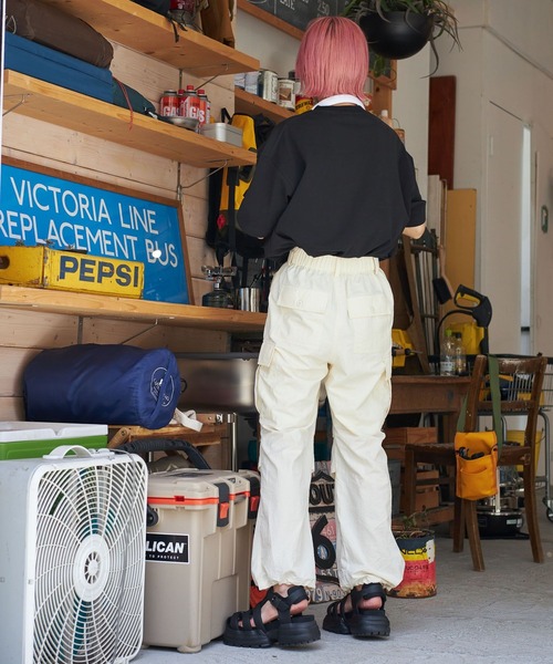 PBLIM（ページボーイリム）の「PBLIM/フィルムフォトT（Tシャツ/カットソー・レディース・ブラック/オフホワイト・MEDIUM/LARGE）」の6枚目の写真