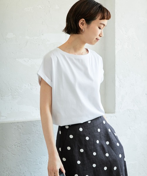URBAN RESEARCH（アーバンリサーチ）の「スーピマコットンTシャツ（Tシャツ/カットソー・レディース・ホワイト/ブラウン系その他/ネイビー/パープル系その他・FREE）」の7枚目の写真