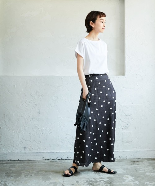 URBAN RESEARCH（アーバンリサーチ）の「スーピマコットンTシャツ（Tシャツ/カットソー・レディース・ホワイト/ブラウン系その他/ネイビー/パープル系その他・FREE）」の15枚目の写真