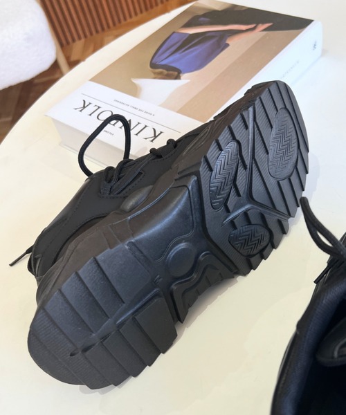 moment+（モーメントプラス）の「厚底ダッドスニーカー（スニーカー・レディース・アイボリー/ブラック・LL/L/M/S）」の14枚目の写真