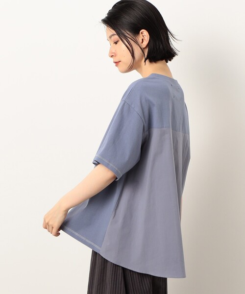ONIGIRI(オニギリ)の「配色ステッチ バックフレア Tシャツ(Tシャツ/カットソー・レディース・ベージュ/オフホワイト/カーキ/チャコール/サックスブルー/イエロー・FREE)」の5枚目の写真