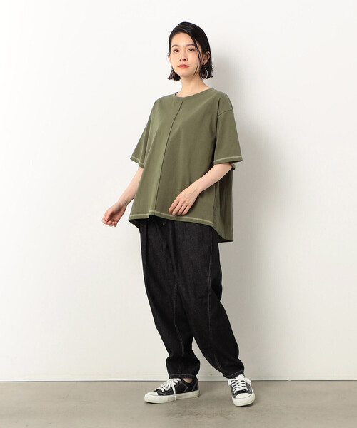 ONIGIRI(オニギリ)の「配色ステッチ バックフレア Tシャツ(Tシャツ/カットソー・レディース・ベージュ/オフホワイト/カーキ/チャコール/サックスブルー/イエロー・FREE)」の7枚目の写真