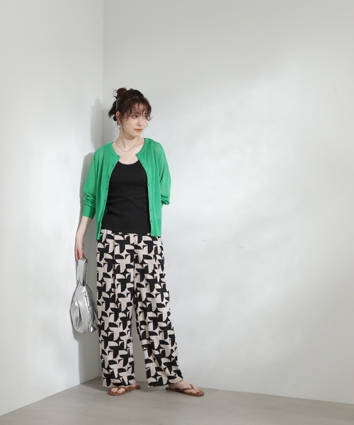 N.（N. Natural Beauty Basic）（エヌエヌナチュラルビューティーベーシック）の「◆テレコカップ付きタンクトップ（チューブトップ・レディース・ブラック/オフホワイト・MEDIUM）」の3枚目の写真