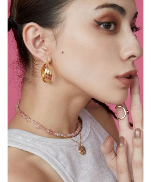 EVRIS（エヴリス）の「COLOR SHELLCHAIN 2連ネックレス（ネックレス・レディース・ゴールド/シルバー・FREE）」の4枚目の写真