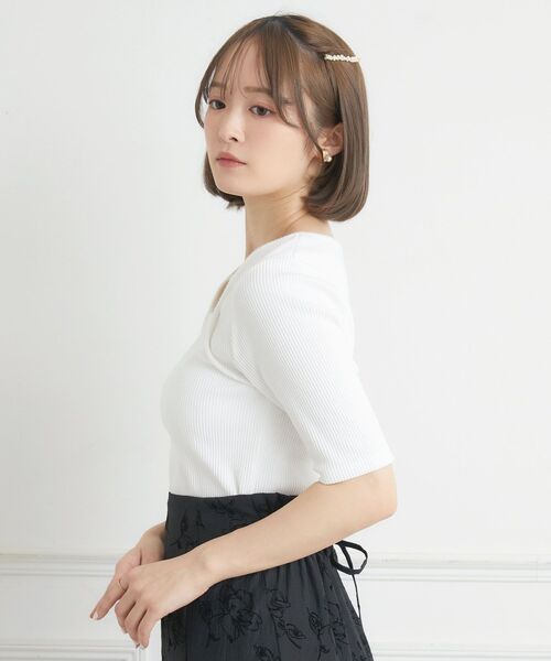 ems excite（エムズエキサイト）の「チェーン付スクエアテレコCT（Tシャツ/カットソー・レディース・ブラック/オフホワイト/ピンク・FREE）」の9枚目の写真