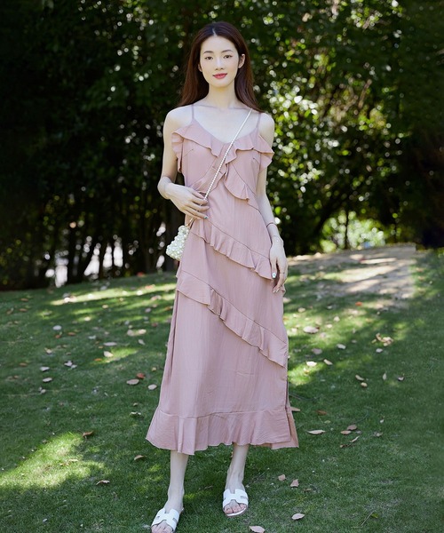 ozz on フリルティアードワンピース