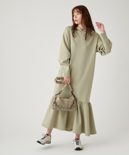 emmi（エミ）の「【emmi atelier】ナイロンボディーバック（ショルダーバッグ・レディース・オリーブ/ブラック/ホワイト・FREE）」の8枚目の写真