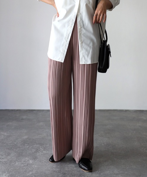 Riberry（リベリー）の「セルフカット プリーツイージーパンツ（その他パンツ・レディース・ブラック/カーキ/グレイッシュベージュ・MEDIUM）」の2枚目の写真