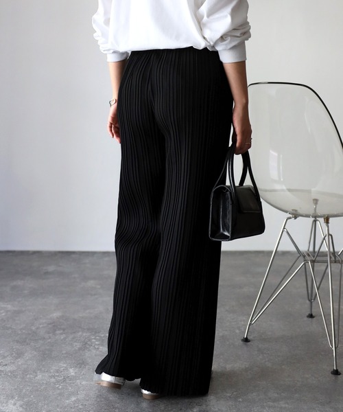 Riberry（リベリー）の「セルフカット プリーツイージーパンツ（その他パンツ・レディース・ブラック/カーキ/グレイッシュベージュ・MEDIUM）」の14枚目の写真