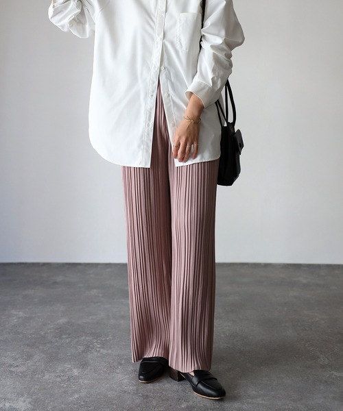 Riberry（リベリー）の「セルフカット プリーツイージーパンツ（その他パンツ・レディース・ブラック/カーキ/グレイッシュベージュ・MEDIUM）」の9枚目の写真