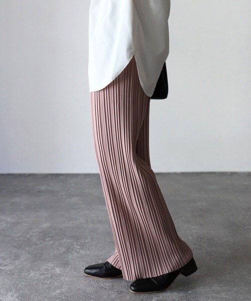 Riberry（リベリー）の「セルフカット プリーツイージーパンツ（その他パンツ・レディース・ブラック/カーキ/グレイッシュベージュ・MEDIUM）」の5枚目の写真