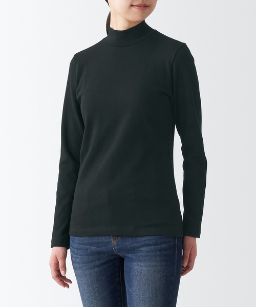 無印良品（ムジルシリョウヒン）の「ストレッチフライス編みハイネック長袖Ｔシャツ（Tシャツ/カットソー・レディース・グレー系3/ブラック/イエロー/ホワイト系4/ライトグレー/ブラウン系3/ホワイト・M/XL/XXL/L/S/XS）」の4枚目の写真