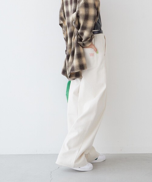 FREAK'S STORE（フリークスストア）の「限定展開　PENNEYS×FREAK'S STORE/ぺニーズ　別注 タックワイド ワークパンツ（その他パンツ・レディース・オレンジ/オリーブ/ベージュ/ナチュラル/ブラック/ネイビー・MEDIUM/SMALL）」の13枚目の写真
