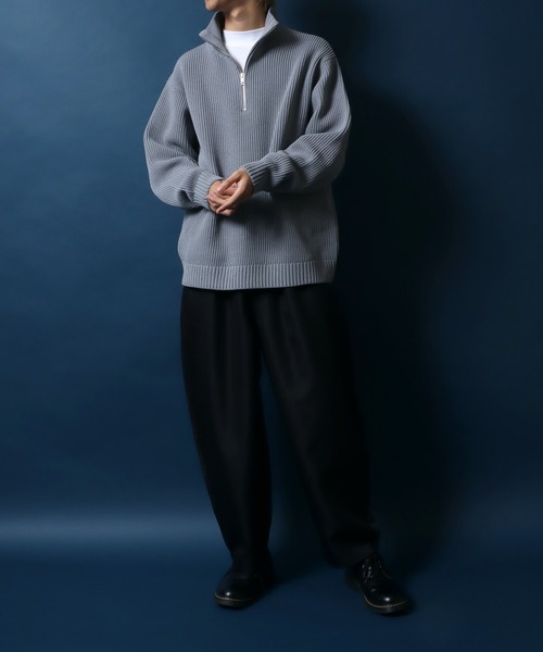 ANPAS(アンパス)の「Half Zip Knit/別注 オーバーサイズ ハーフジップ ニット 吸水速乾 UVカット マシンウォッシャブル 帯電防止 抗ピリング(ニット/セーター・メンズ・グレイッシュベージュ/オフホワイト/ブルー/グレー/ブラック/チャコール・L/M/LL)」の10枚目の写真