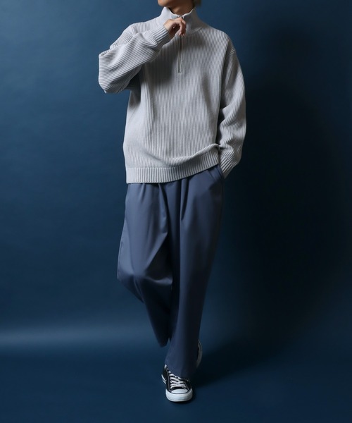 ANPAS(アンパス)の「Half Zip Knit/別注 オーバーサイズ ハーフジップ ニット 吸水速乾 UVカット マシンウォッシャブル 帯電防止 抗ピリング(ニット/セーター・メンズ・グレイッシュベージュ/オフホワイト/ブルー/グレー/ブラック/チャコール・L/M/LL)」の11枚目の写真