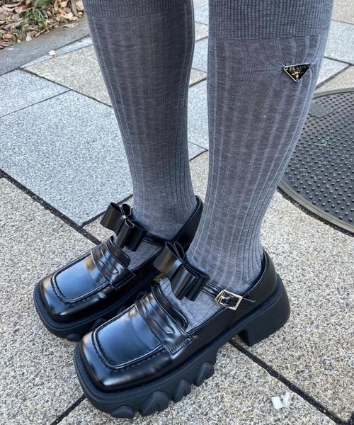 epine（エピヌ）の「ribbon Goa Loafer（ローファー）」 - WEAR