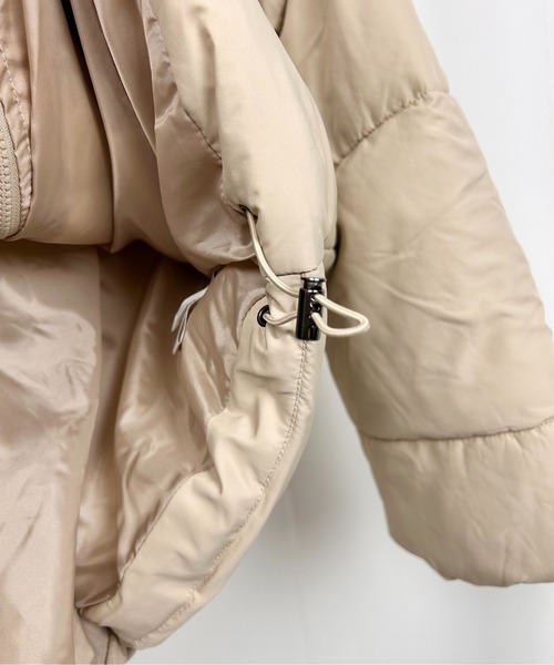 Meli rich（メリーリッチ）の「裾ラウンドフェイクダウンジャケット（ダウンジャケット/コート・レディース・ベージュ/アイボリー/ブラック/カーキ・MEDIUM）」の11枚目の写真