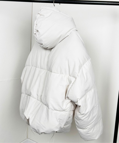 Meli rich（メリーリッチ）の「裾ラウンドフェイクダウンジャケット（ダウンジャケット/コート・レディース・ベージュ/アイボリー/ブラック/カーキ・MEDIUM）」の17枚目の写真