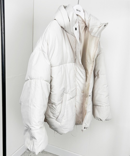 Meli rich（メリーリッチ）の「裾ラウンドフェイクダウンジャケット（ダウンジャケット/コート・レディース・ベージュ/アイボリー/ブラック/カーキ・MEDIUM）」の18枚目の写真